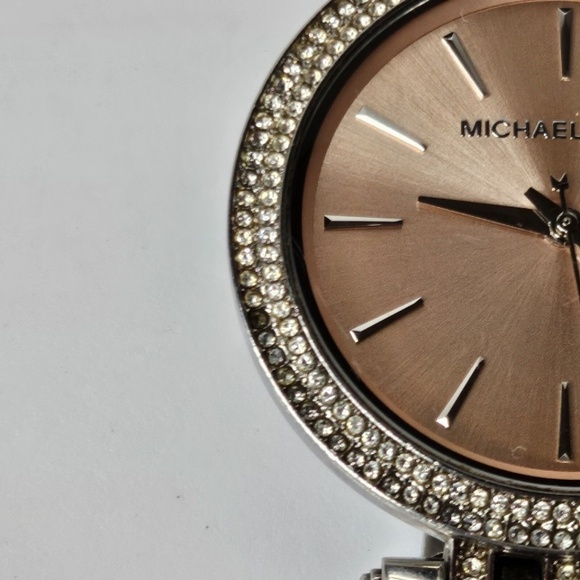 Women Michael Kors MK3218 Darci Silver Tone Stainless Steel Watch 39mm Rose Dial - Picture 3 of 16